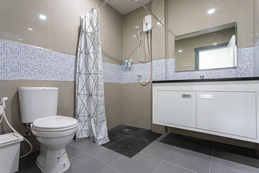 P1 Silom Pan Large Room Full Kitchen Wifi 4-6Pax Bangkok Zewnętrze zdjęcie
