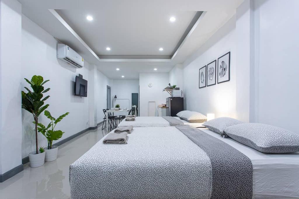 P1 Silom Pan Large Room Full Kitchen Wifi 4-6Pax Bangkok Zewnętrze zdjęcie